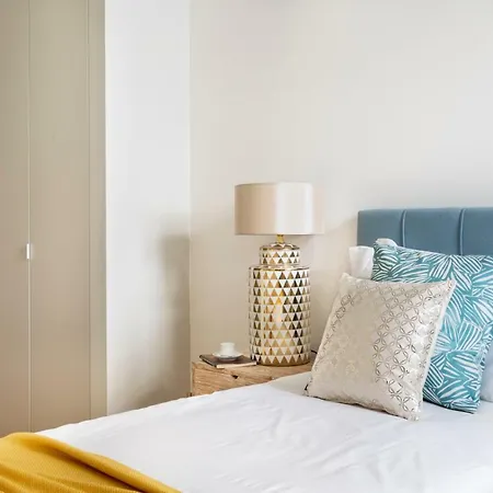 Appartamento Joivy Splendid Flats Near Santa Justa Lift Lisbona