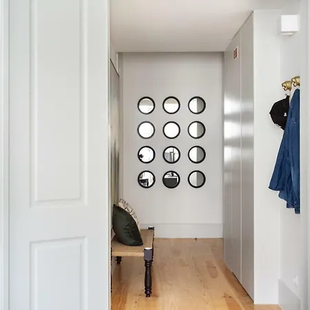 Joivy Splendid Flats Near Santa Justa Lift Appartamento Lisbona
